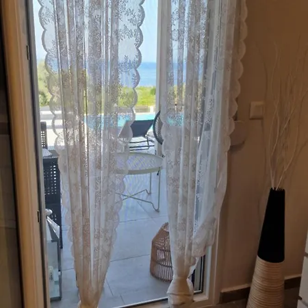 Anna Maria Mini Vila Kriopigi